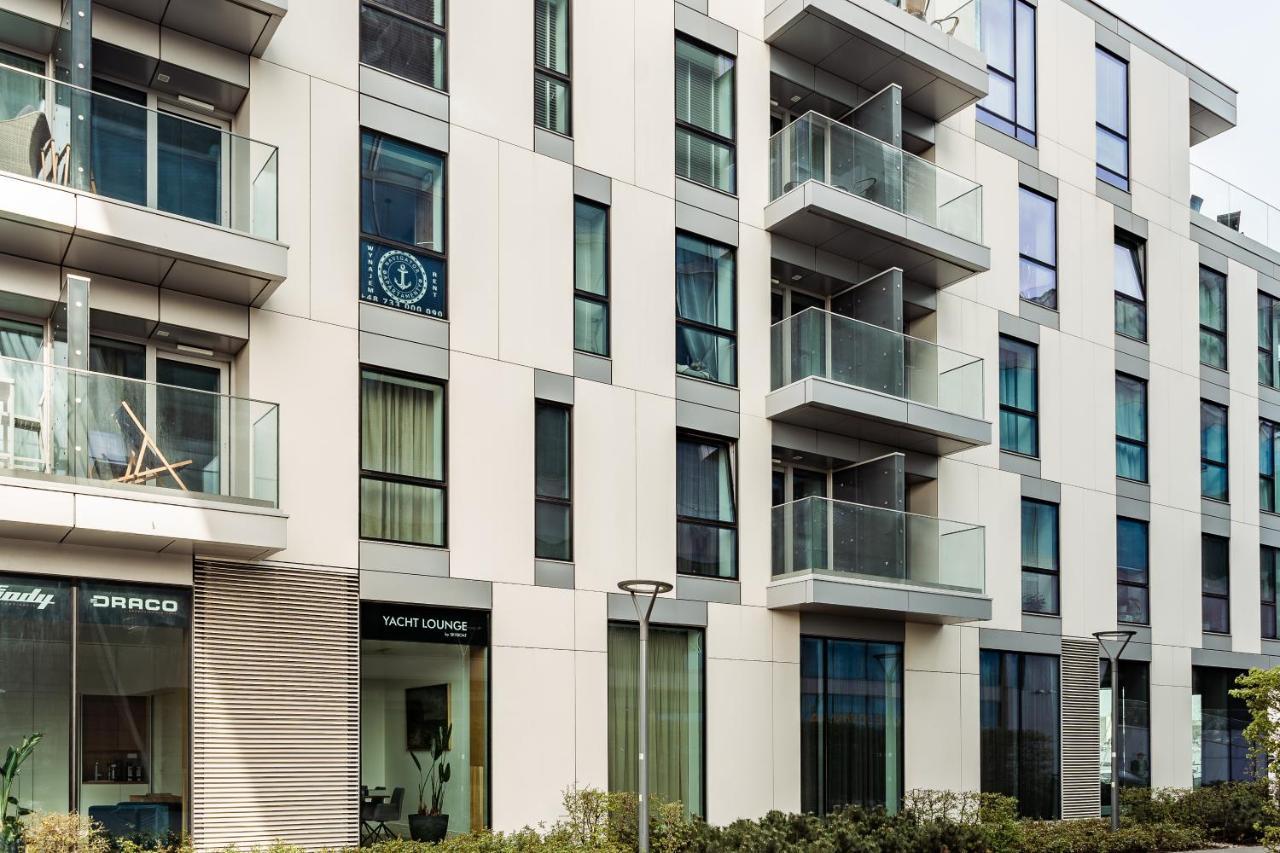 Yacht Park Marina Apartment